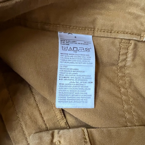 Old Navy Pixie cropped pants size 8 - Picture 5 of 5